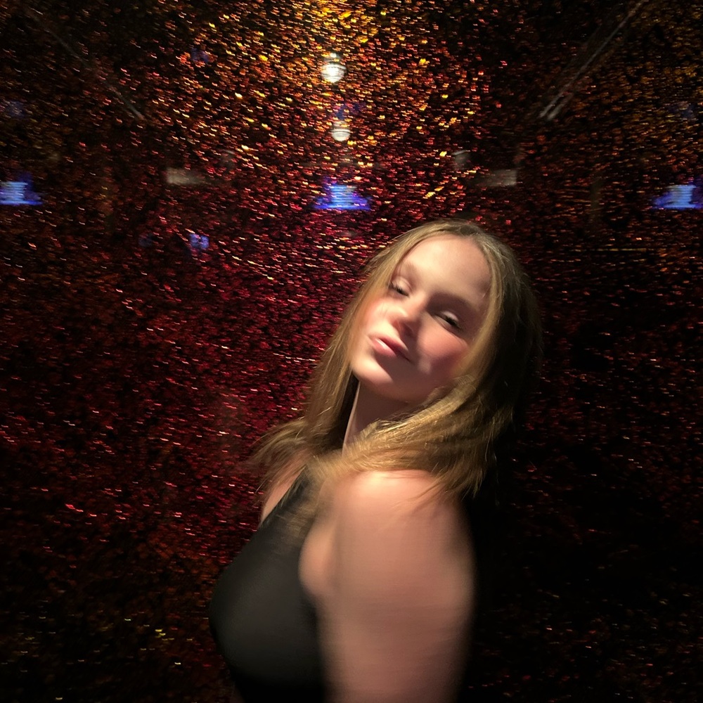 Meet your Posher, Ava